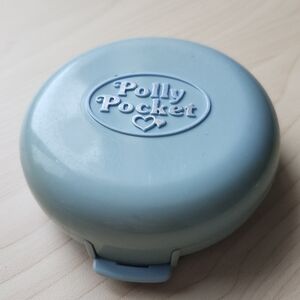 Polly Pocket Blue Ice skating day 1989 NO figure